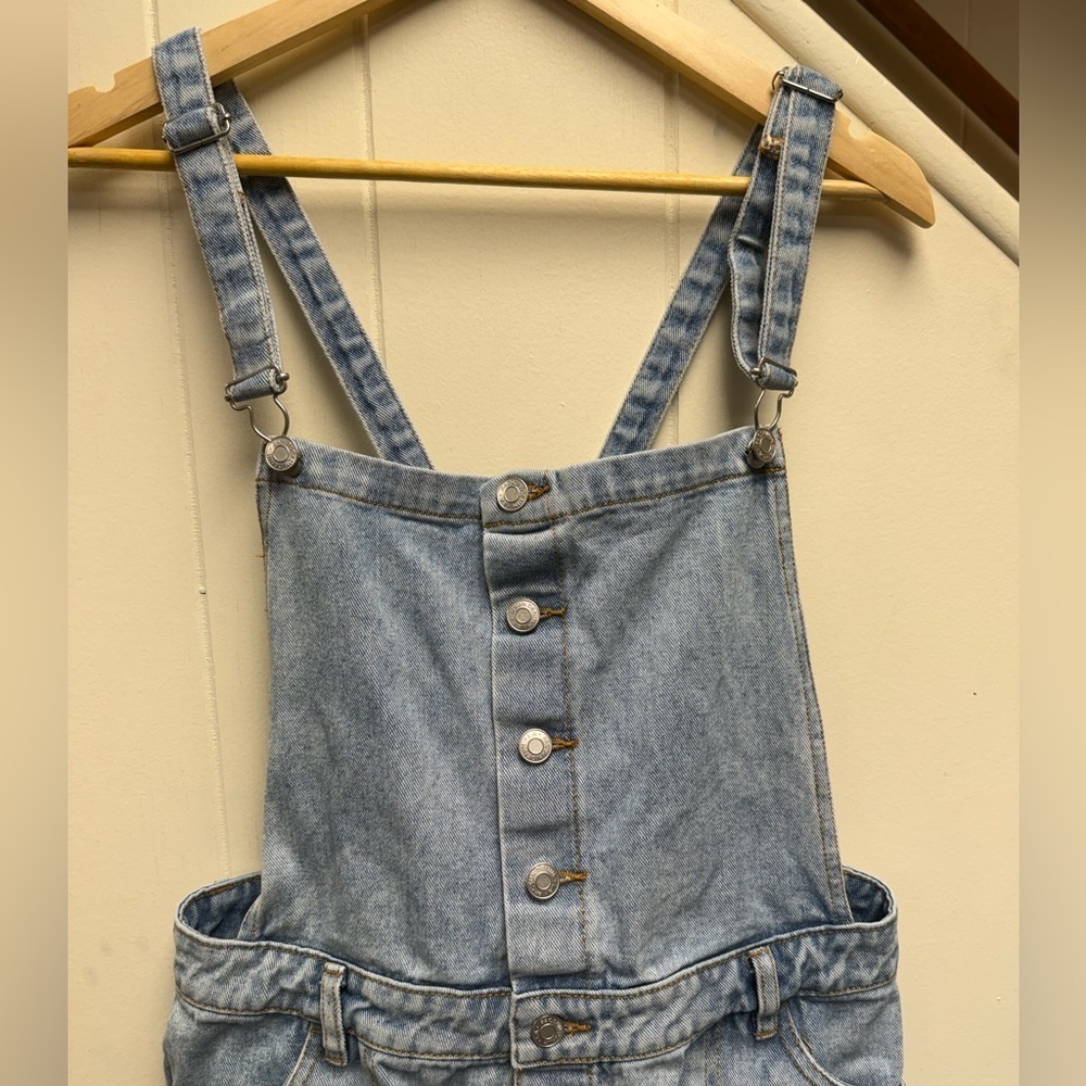PacSun Light Wash Denim Button Down Overall Mini Skirt Size Large - Picture 4 of 5